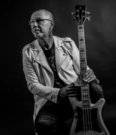 Geert Van Renterghem (Adam Clayton)